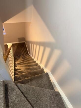 3 bed Terraced for sale Image 11