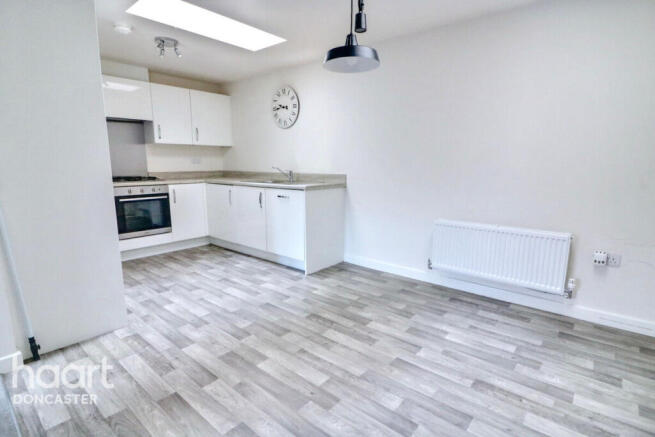 2 bed Coach House for sale Image 8