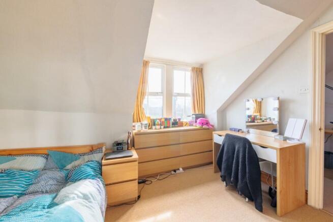 Another view of B/room 4