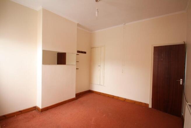Middle Bedroom #2