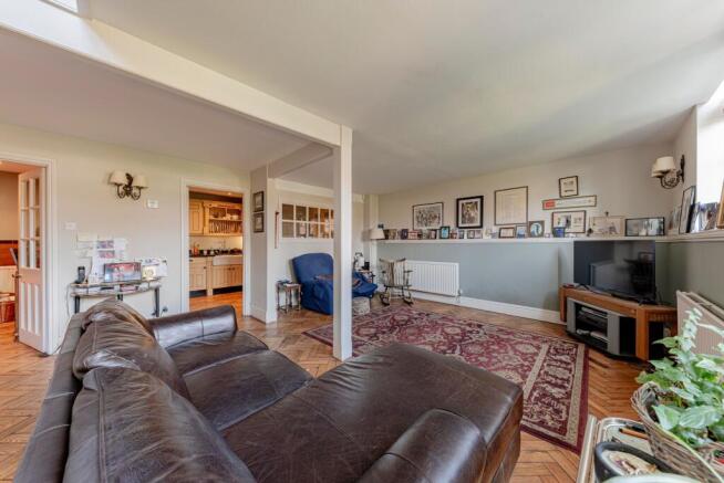 Living Room (3)