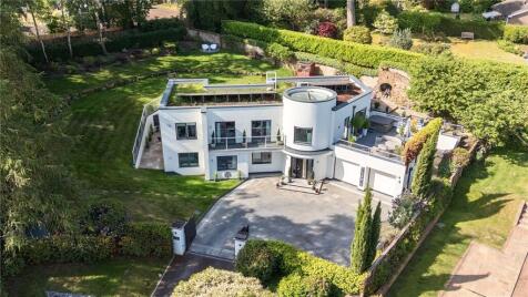 Broomfield Park, Westcott, Dorking, Surrey, RH4