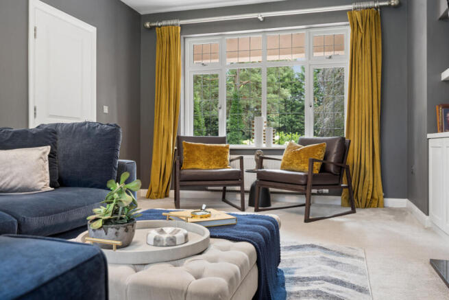 6 bed Detached for sale Image 9