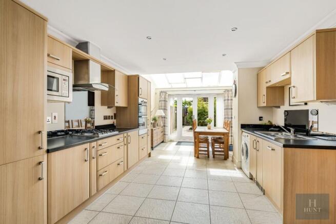 Kitchen/Dining Area