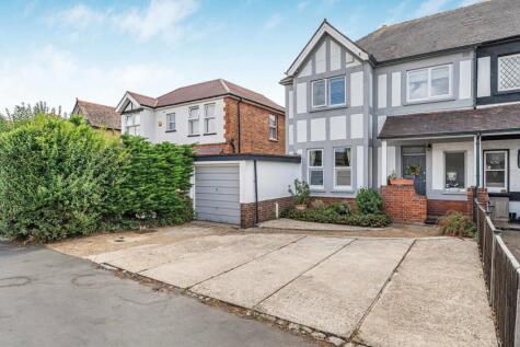 Fordbridge Road, Ashford, Surrey, TW15