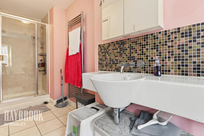 4 bed Town House for sale Image 11
