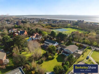 Warren Road, Blundellsands, L23