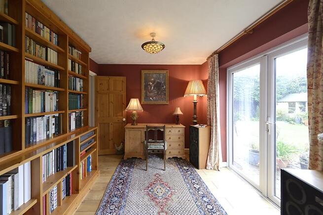 Photo 8