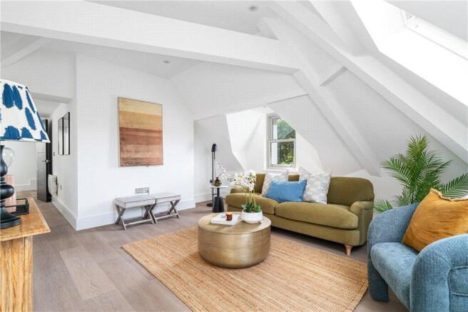 2 bed Penthouse for sale Image 4