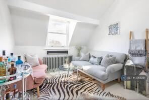 Flat D, 296, Queens Road, London SE14 5JN