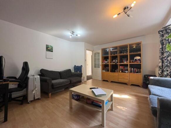 Living room 2.jpg