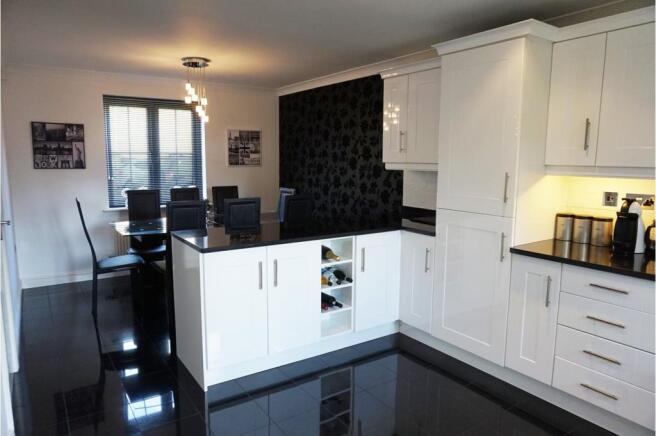 Kitchen / Diner