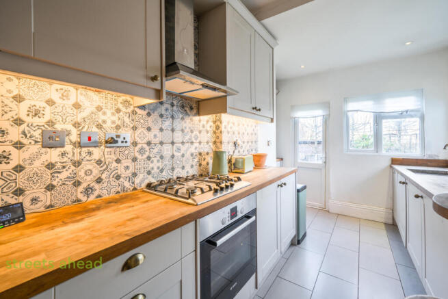 eb75897e-fdf4-414...