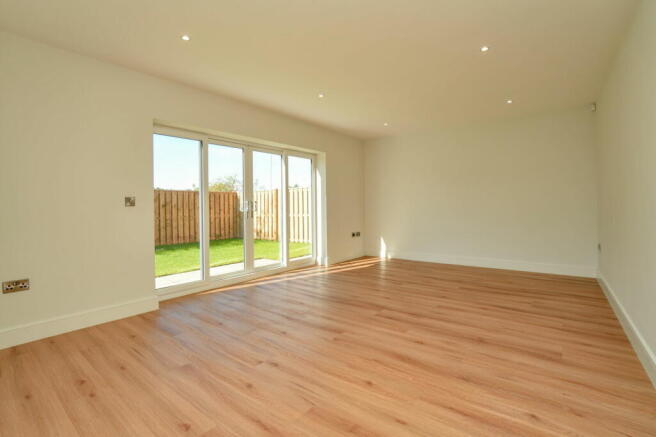 4 bed Detached for sale Image 7