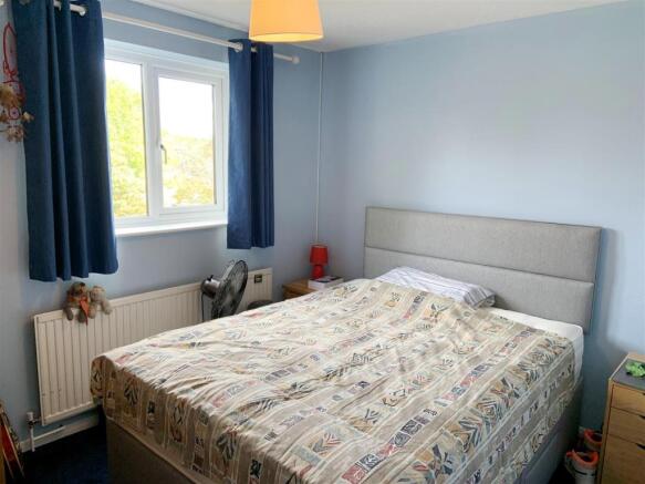 Bed 3.JPG