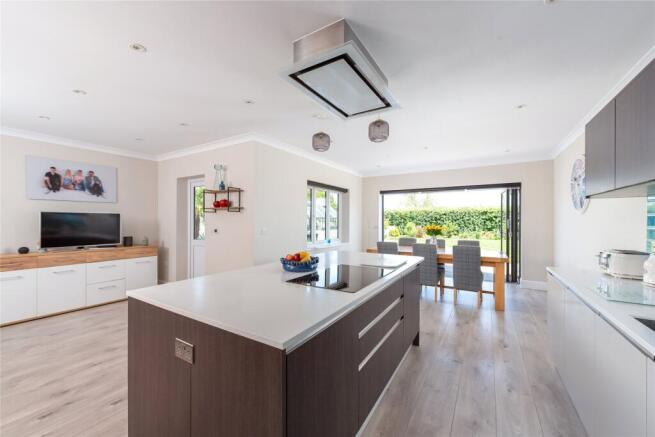 Kitchen/Dining