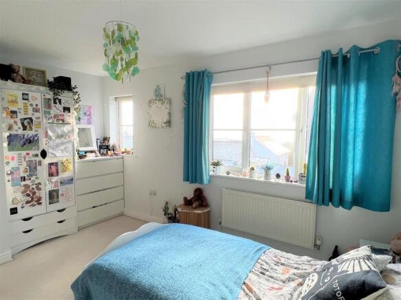 BEDROOM 2: