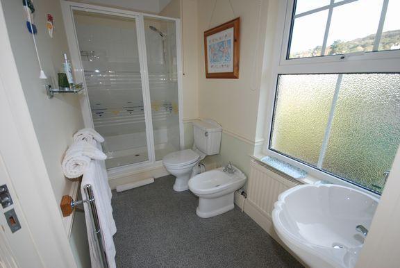 Ensuite 2