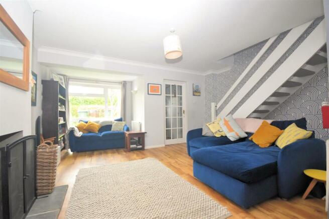 Sitting room 2.jpg