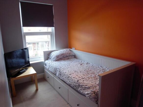 Bed 2.JPG