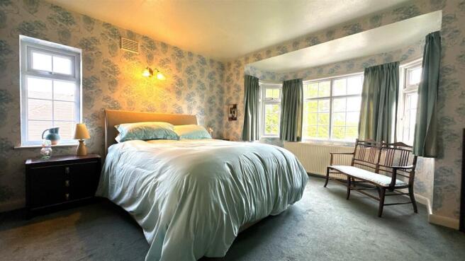 bedroom 2.JPG