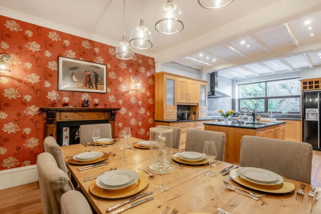 5 bed Manor House for sale Image 6