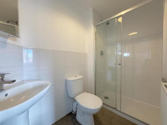 3 bed Detached for sale Image 11