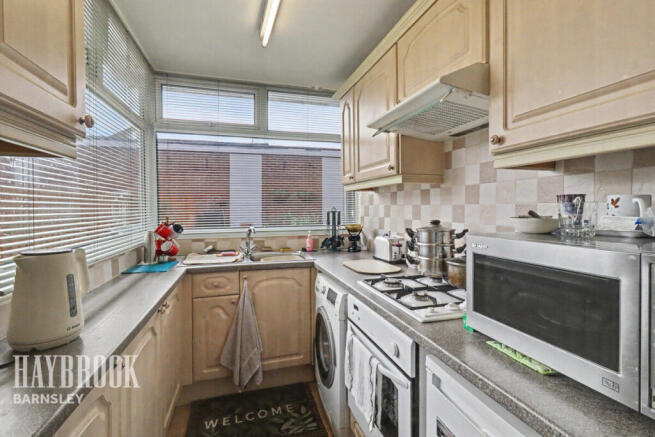 3 bed Terraced for sale Image 8