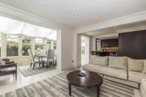 19c, Warwick Avenue, London W9 2PS