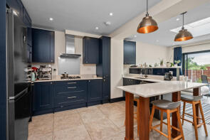 190, Cannon Hill Lane, Raynes Park, London SW20 9BY