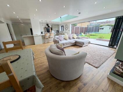 Balmoral Way, Leamington Spa