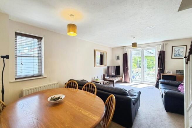 pbox-IMG.jpg