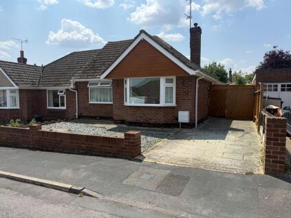 Banbury Close, Lawn, Swindon, SN3