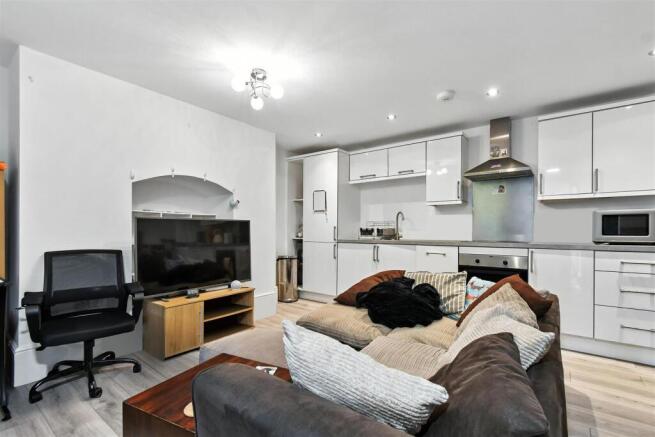 1 bed Apartment for sale Image 4