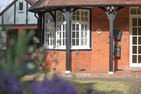 St John's Avenue, Essex, CM17
