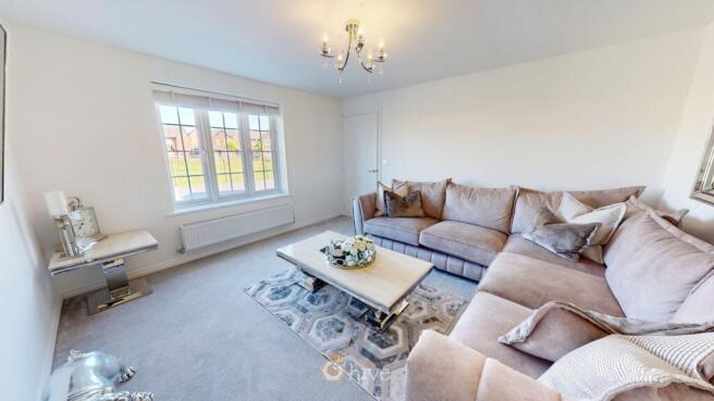 5 bed Detached for sale Image 7