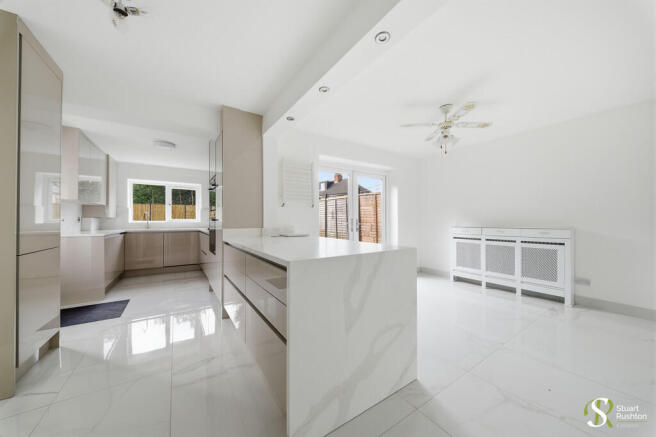 29 Manor Park Nor...