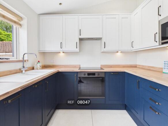 3 bed Semi-Detached to rent Image 9