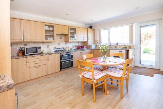 Kitchen-Breakfast Room