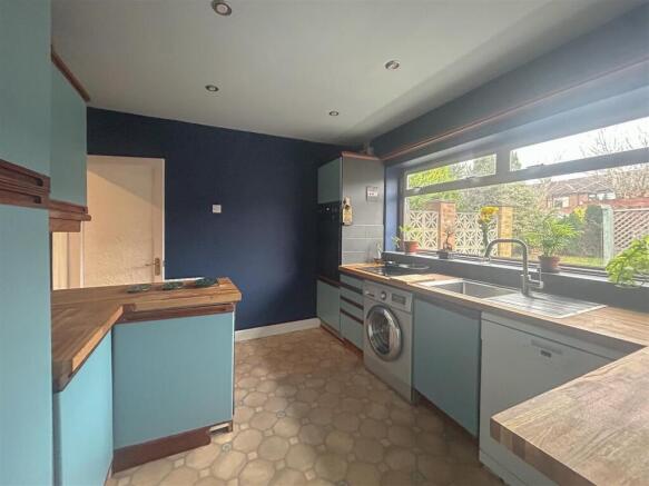 Fawborough Road, Manchester photo 4