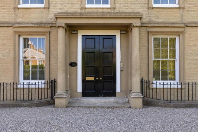 5 Lexden Park Hou...