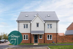 2, Chaffinch Grove, Church Crookham, Fleet GU52 0AQ