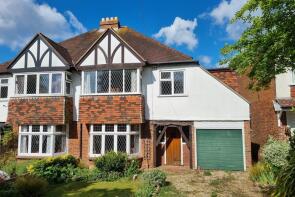 53, Carmarthen Avenue, Drayton, Portsmouth PO6 2AG