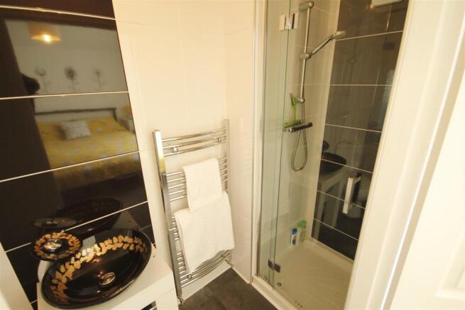 Ensuite Shower Room