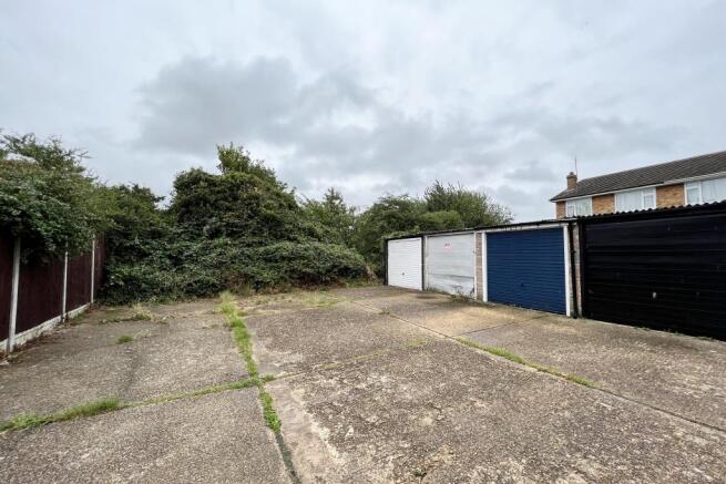 Garage (2)