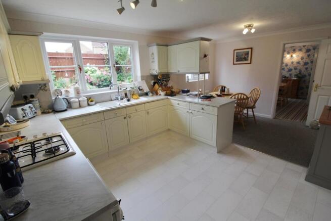 Dining/Kitchen