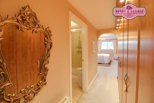 DRESSING AREA