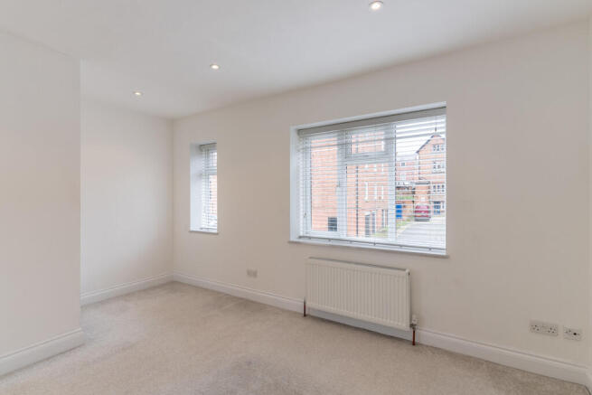 5 Egerton Square-...