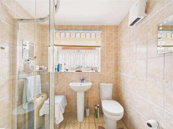 2 bed Semi-Detached Bungalow for sale Image 5