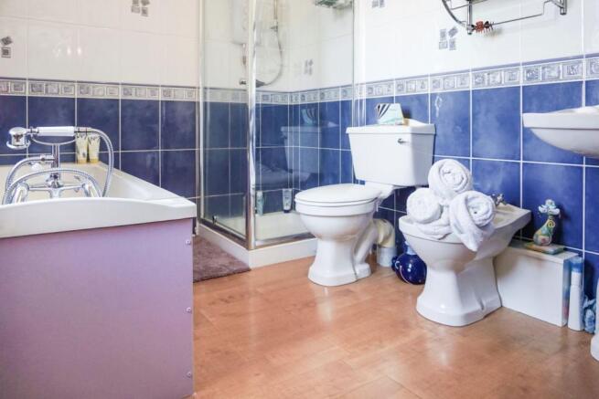 Master En-suite